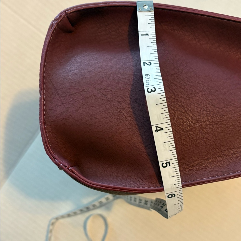Closet Rituals Burgundy Faux Leather Vegan Satchel Tote Crossbody Bag NWT Strap - Picture 5 of 8